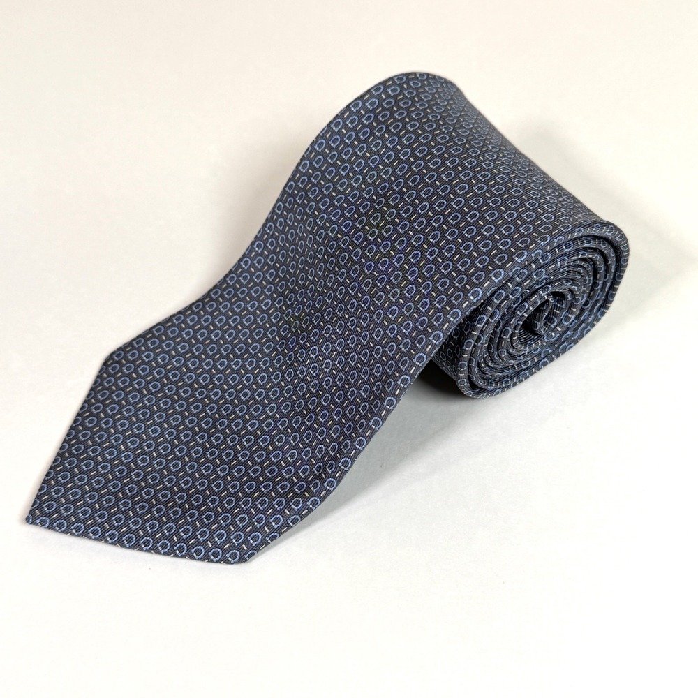 SALVATORE FERRAGAMO Mens 100% Silk Necktie ITALY Designer Gancini Blue Grey